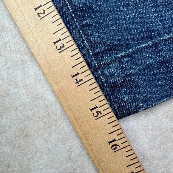 7 For All Mankind Denim Bermuda DOJA Jeans Dark Wash Capri Knee Shorts Size 30 - Picture 5 of 9